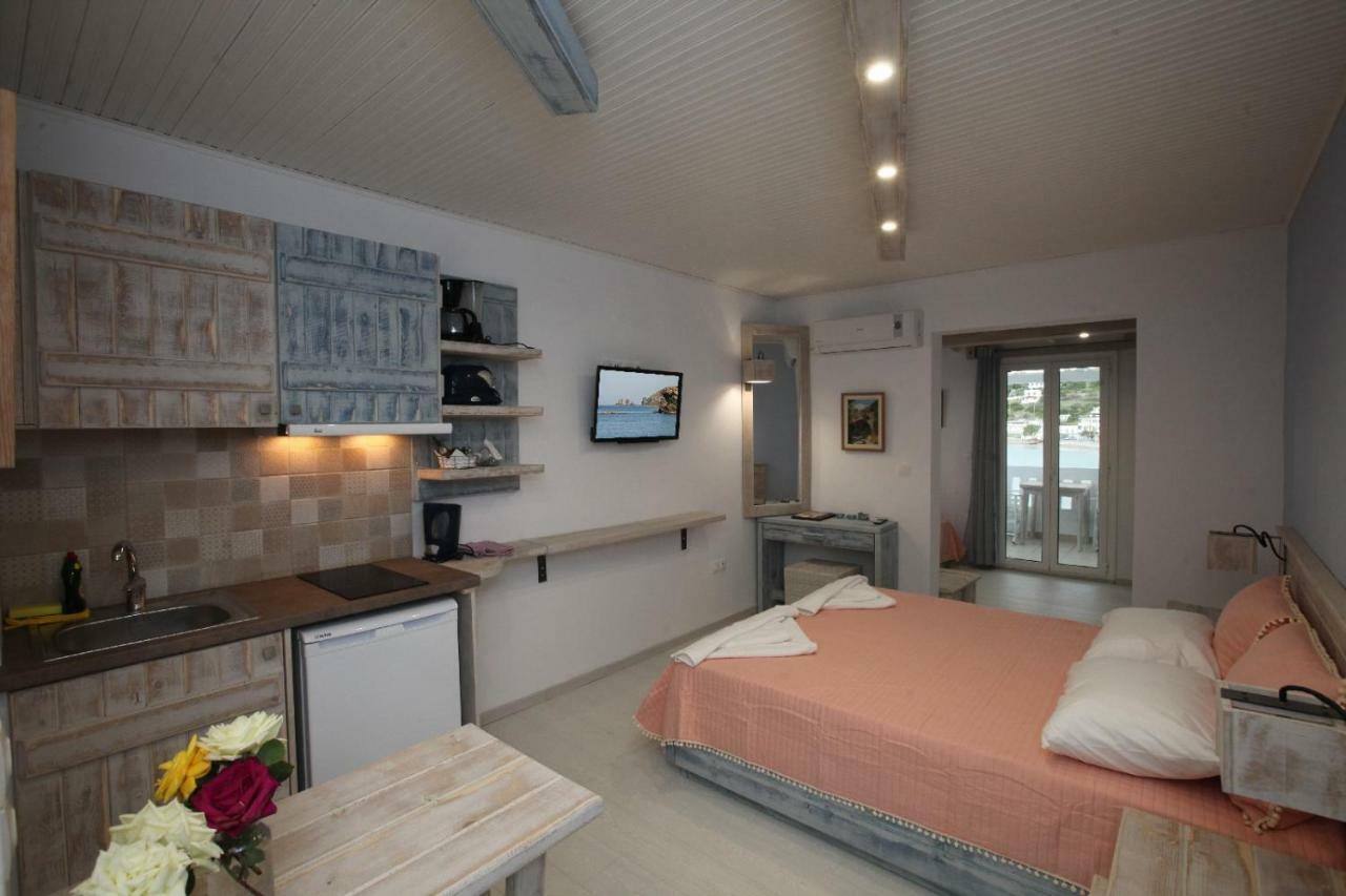 Bella Vista Aparthotel Batsi  Luaran gambar